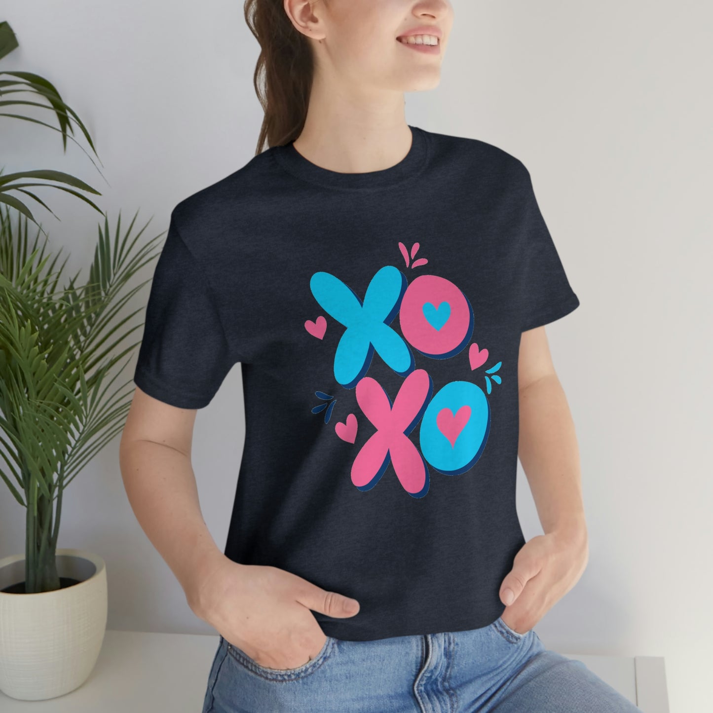 XOXO Unisex Jersey Short Sleeve Tee