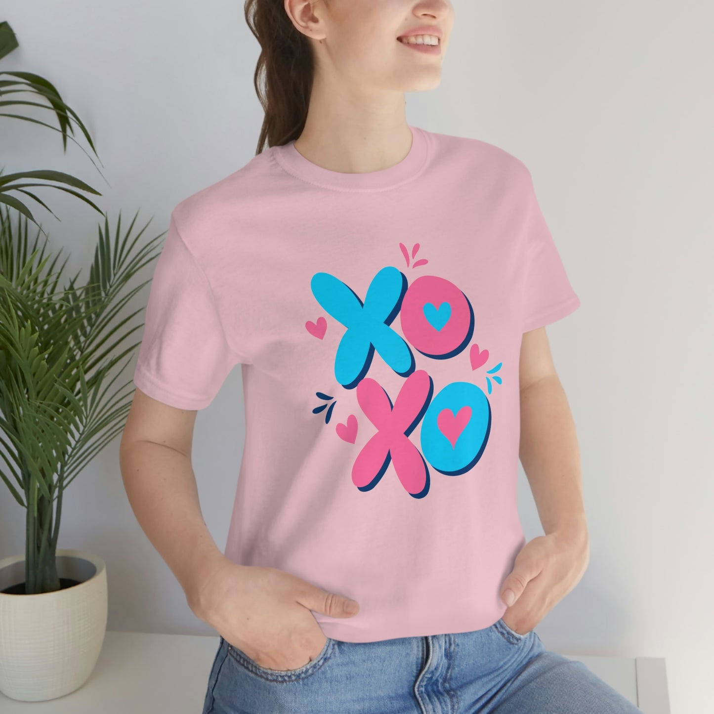 XOXO Unisex Jersey Short Sleeve Tee