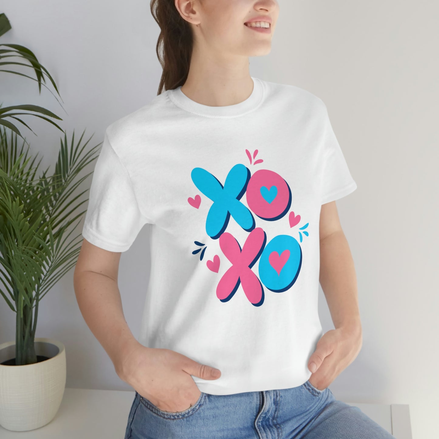 XOXO Unisex Jersey Short Sleeve Tee