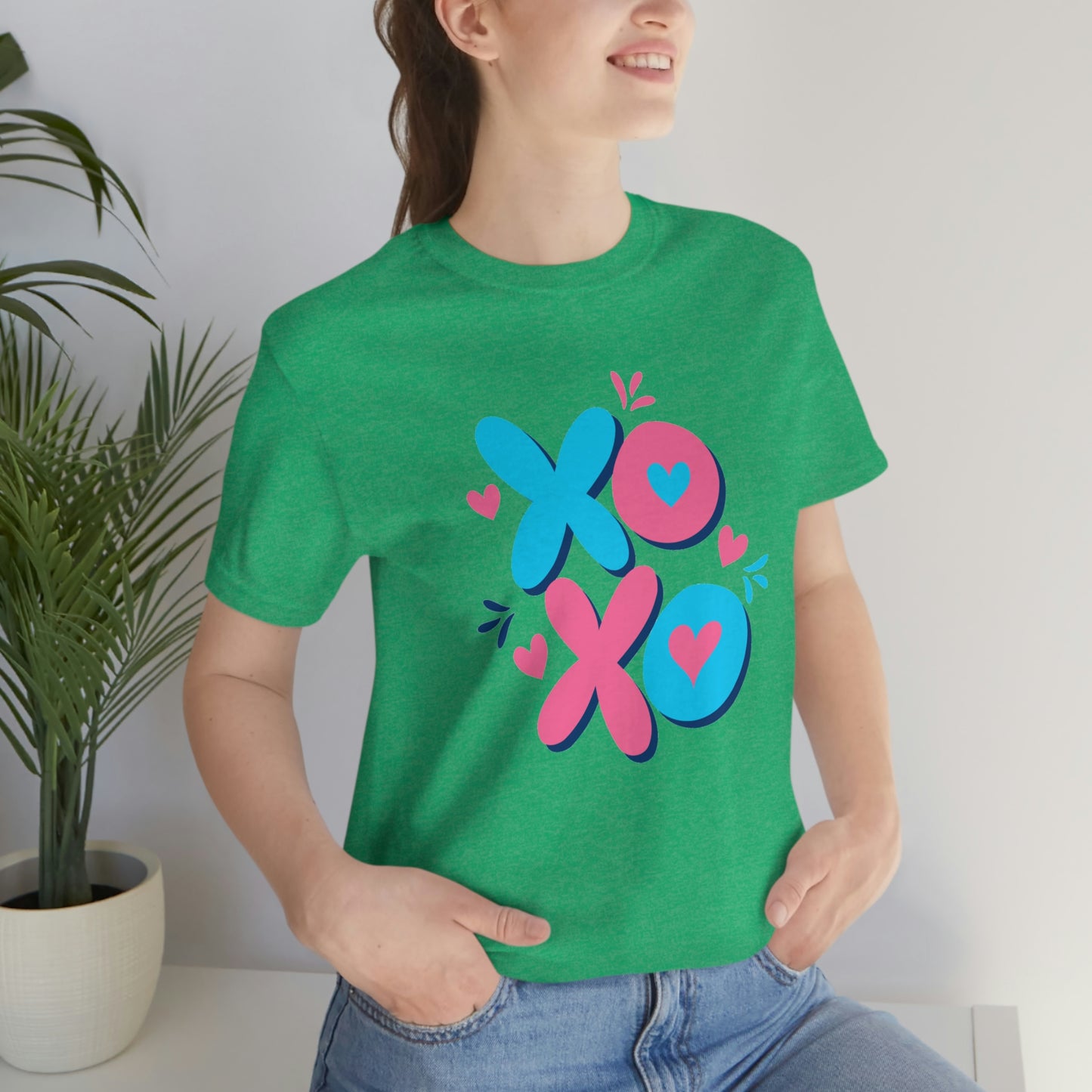 XOXO Unisex Jersey Short Sleeve Tee