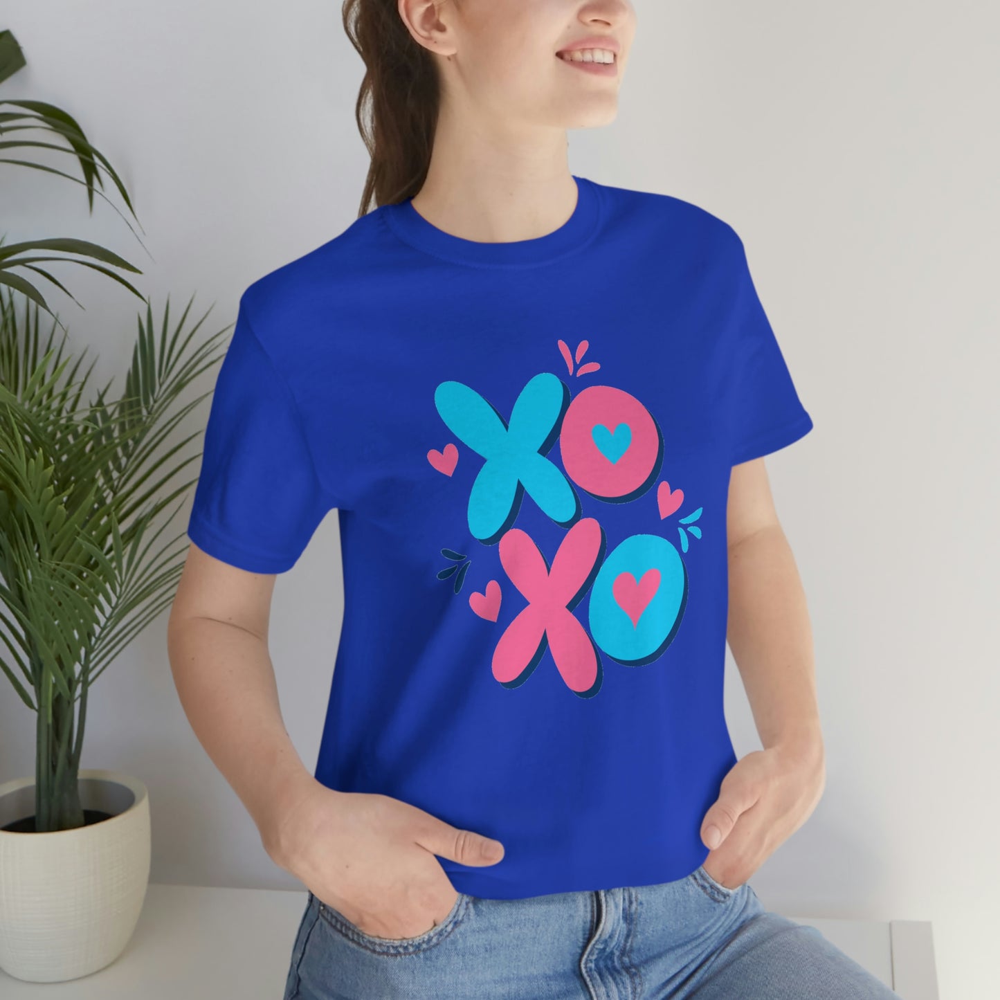 XOXO Unisex Jersey Short Sleeve Tee